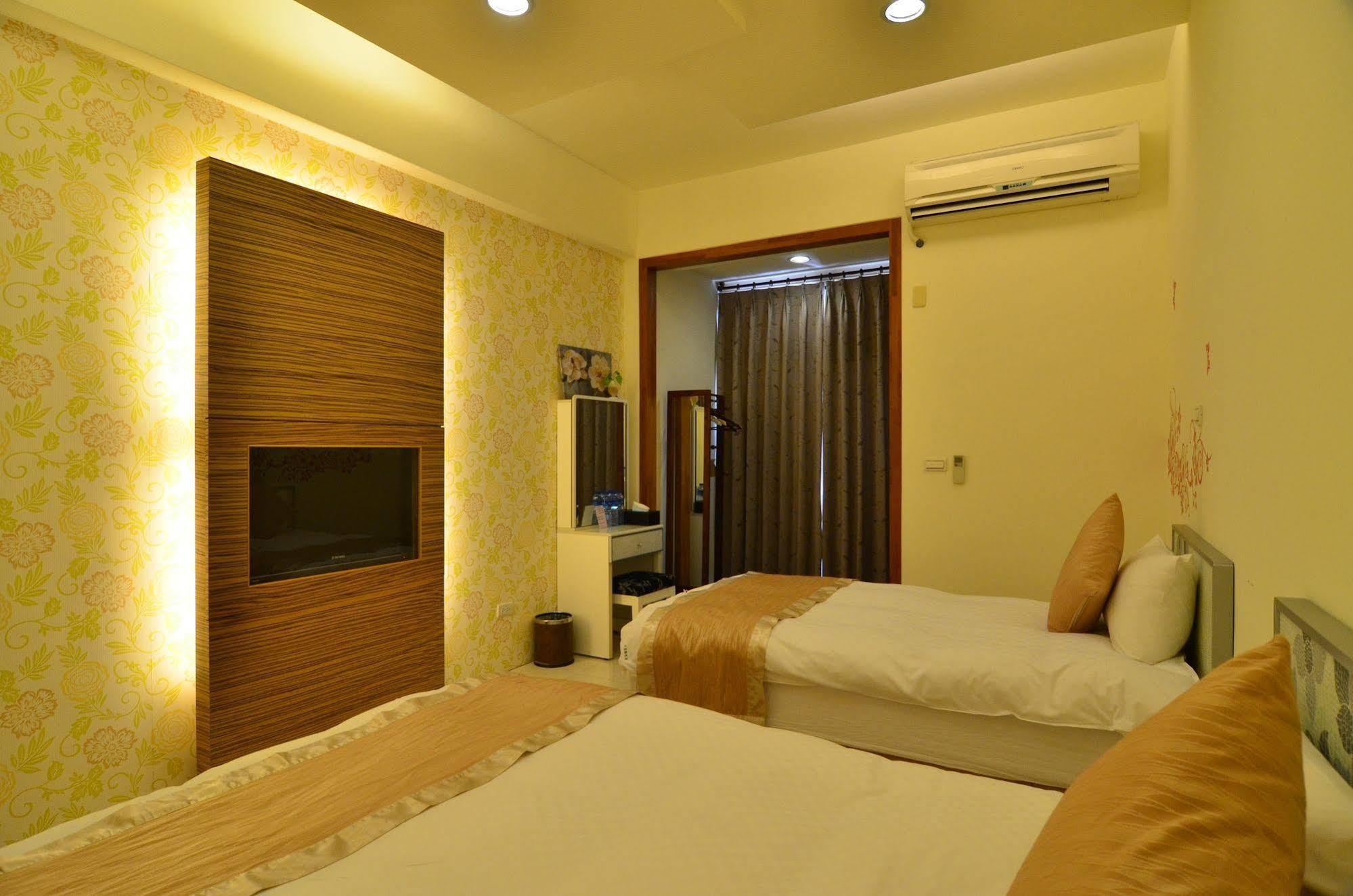 Fish Fun House Apartment เมืองฮวาเหลียน ภายนอก รูปภาพ
